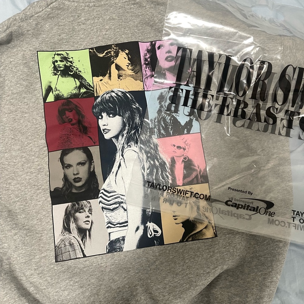 Taylor Swift The Eras Tour Quarter Zip Medium